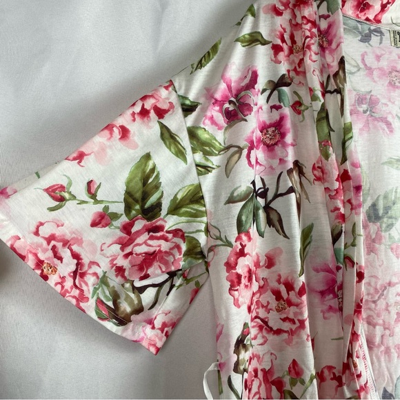 Show Me Your Mumu Floral Brie Robe - Picture 6 of 10